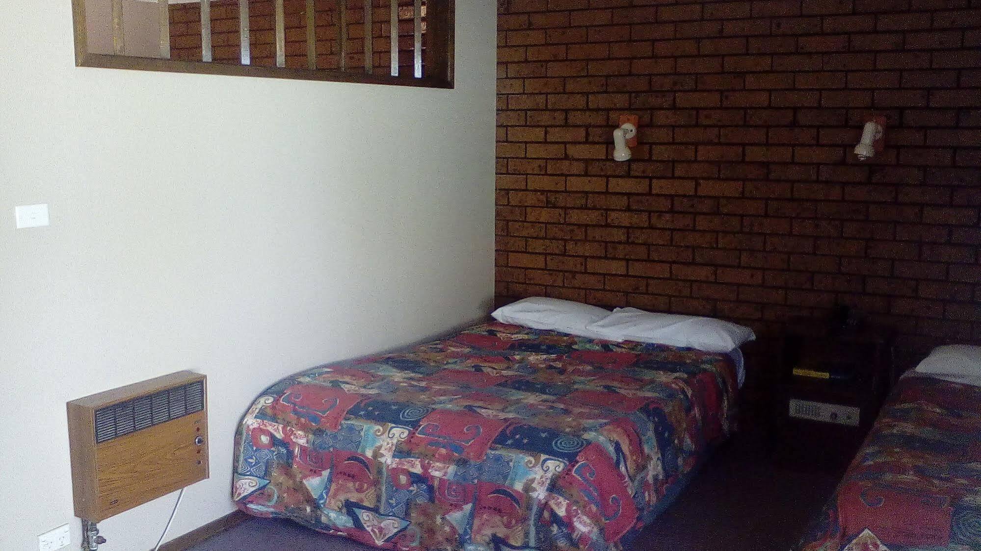 Cardigan Lodge Motel Ballarat Exterior photo